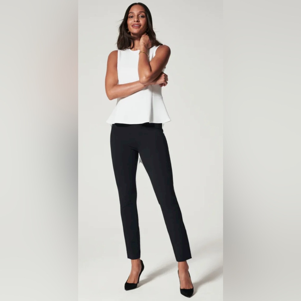 NWT. Spanx. The perfect black pant-Back seam skinny. Size Large.
